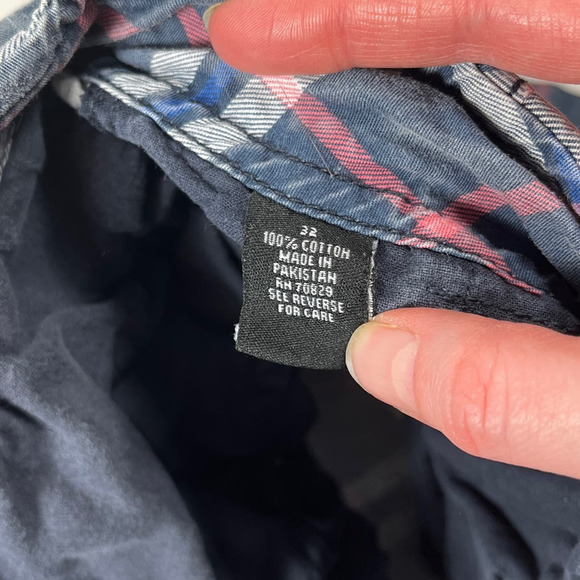 Carbon Men's 34x10 Navy Blue Plaid Bermuda Shorts - Picture 3 of 8